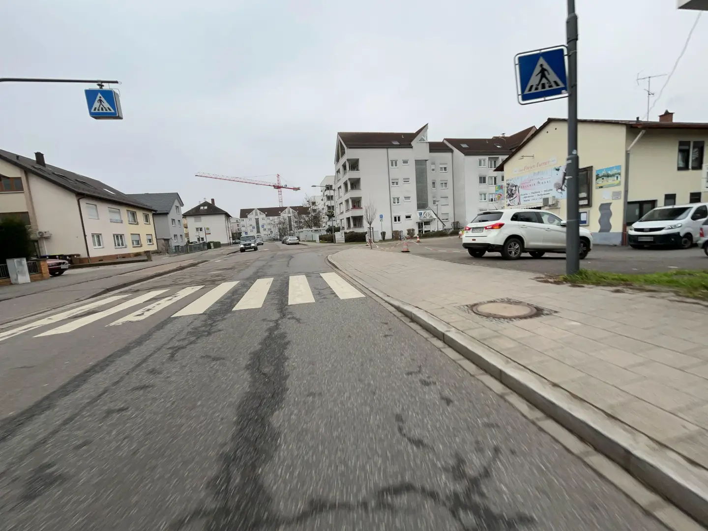 Pleikartsförster Straße, Ecke Im Hüttenbühl